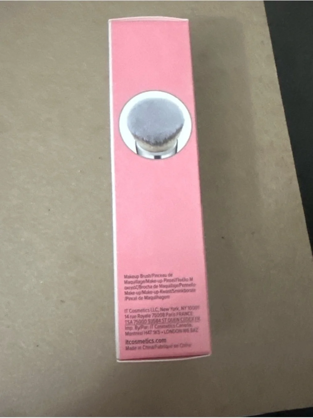 it cosmetics Heavenly Luxe Solid Serum Foundation Brush No.29 - Black, Cream